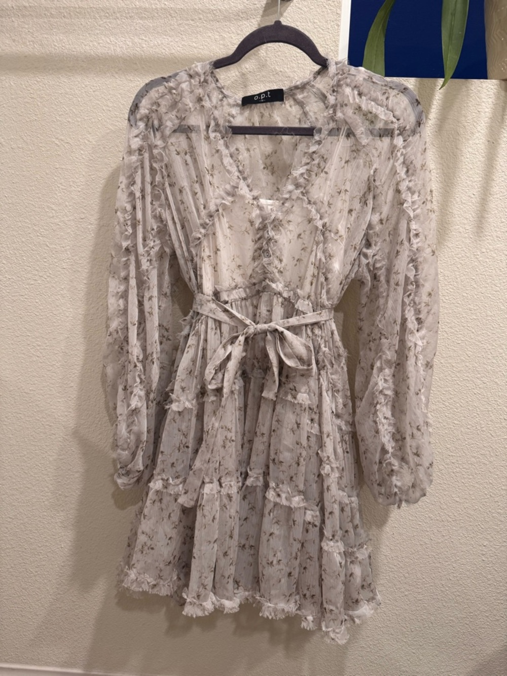 o.p.t. Ivory Floral Long-Sleeve Tie-Waist Dress